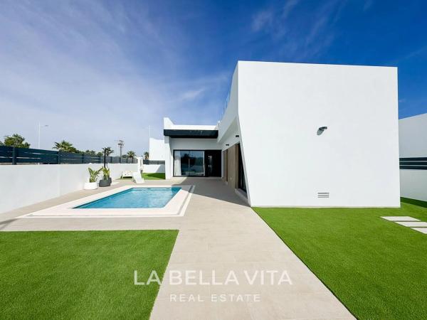 Villa en San Miguel de Salinas