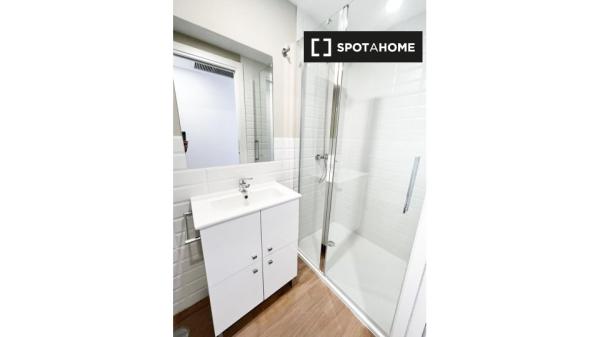 Furnished room for rent in Salamanca