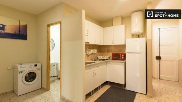 Habitación en piso compartido en alquiler en Barcelona.