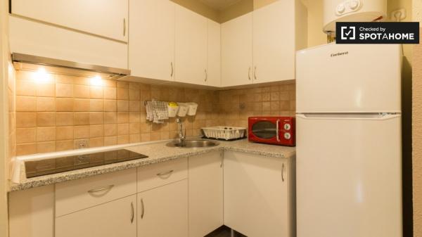 Habitación en piso compartido en alquiler en Barcelona.