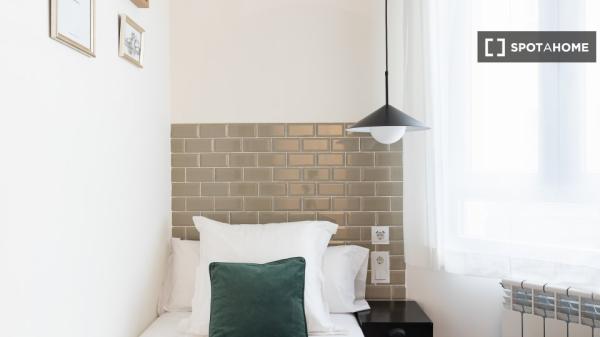 Pokój w mieszkaniu współdzielonym do wynajęcia w Indautxu, Bilbao