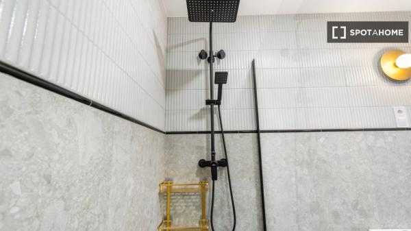 Appartement de 2 chambres à El Raval, Barcelone.