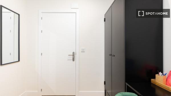 Zimmer in Wohngemeinschaft in Indautxu, Bilbao zu vermieten