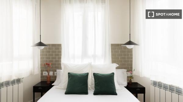 Habitación en piso compartido en alquiler en Indautxu, Bilbao.