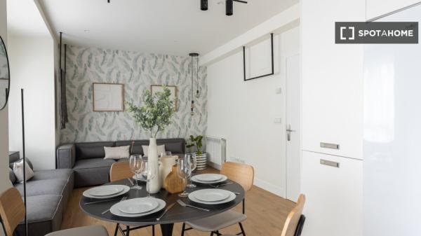 Pokój w mieszkaniu współdzielonym do wynajęcia w Indautxu, Bilbao