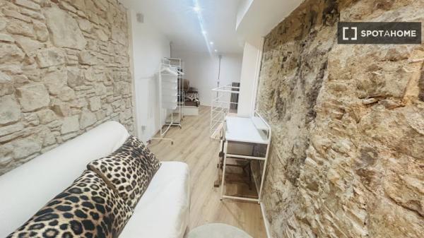 Estudio en alquiler en El Gòtic, Barcelona