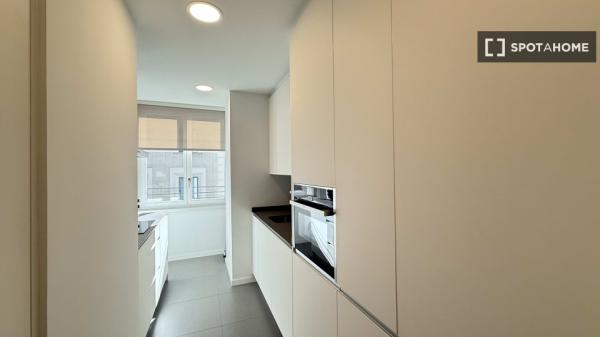 Apartamento de 2 dormitorios en alquiler en Palacio, Madrid