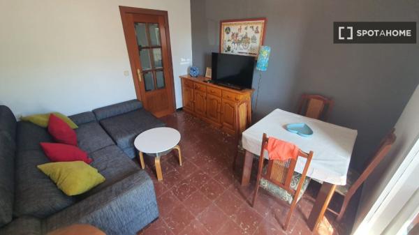 Habitación en piso compartido de 3 habitaciones, El Masnou, Barcelona