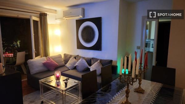 Pokój we wspólnym mieszkaniu w Barcelonie