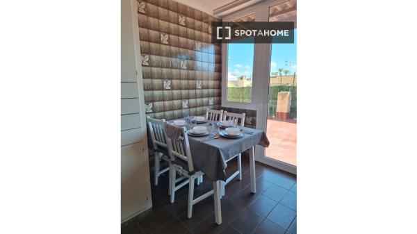 Appartement de 5 chambres à louer à Alberic, Valence