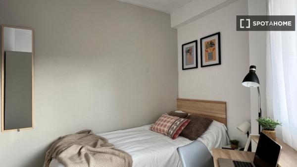 Habitación en piso compartido en Alacant