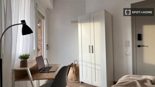 Habitación en piso compartido en Alacant