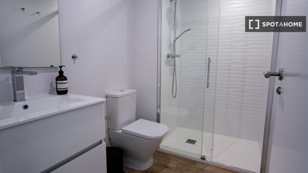 Apartamento de 2 habitaciones en alquiler en La Punta, Valencia