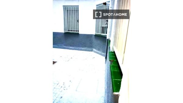 Apartamento de 2 dormitorios en alquiler en Trafalgar, Madrid