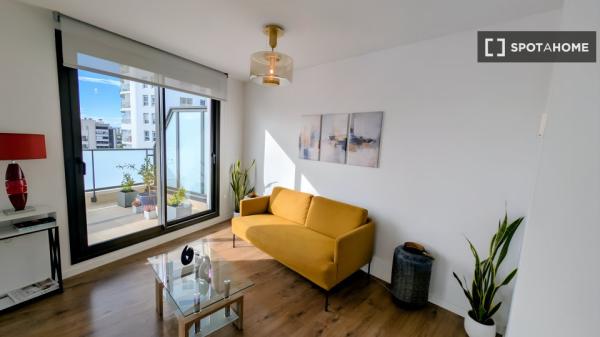 Apartamento de 3 habitaciones en La Punta, Valencia, en alquiler