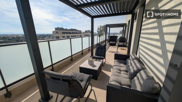 Apartamento de 3 habitaciones en La Punta, Valencia, en alquiler