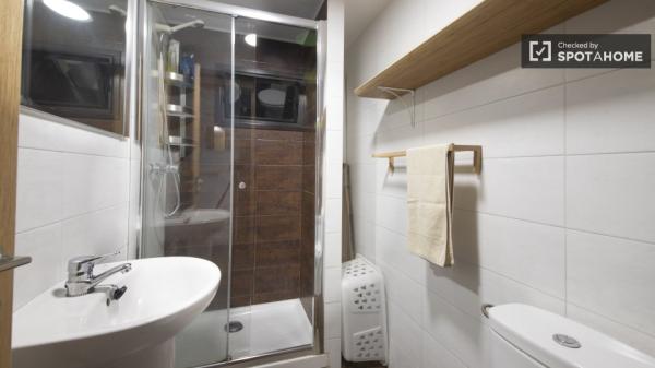 3-bedroom apartment for rent in Capuchinos, Errenteria