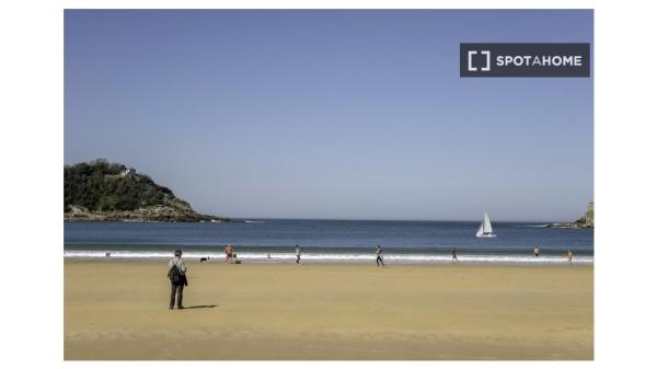 Piso de 2 habitaciones en alquiler en el Centro de San Sebastián