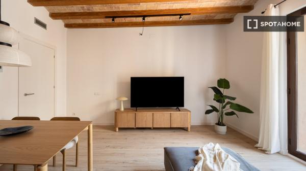 Apartamento de 2 dormitorios en alquiler en El Raval, Barcelona