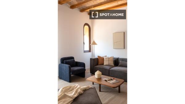 Apartamento de 2 dormitorios en alquiler en El Raval, Barcelona