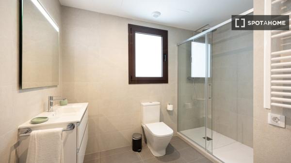 Apartamento de 2 dormitorios en alquiler en El Raval, Barcelona