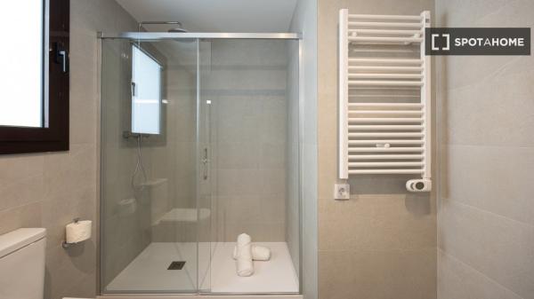 Apartamento de 2 dormitorios en alquiler en El Raval, Barcelona