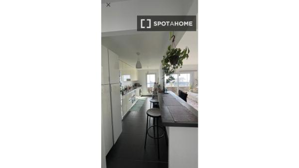 Habitación en piso compartido en Sant Adrià de Besòs.