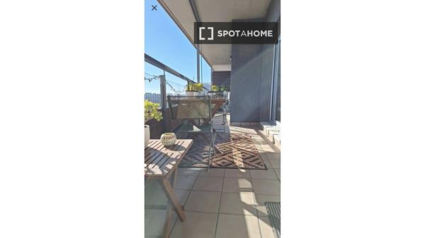 Habitación en piso compartido en Sant Adrià de Besòs.