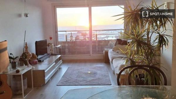 Habitación en piso compartido en Sant Adrià de Besòs.