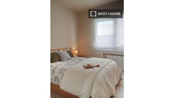 Pokój we wspólnym mieszkaniu w Madrycie