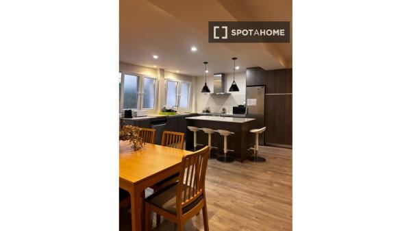 Pokój we wspólnym mieszkaniu w Madrycie