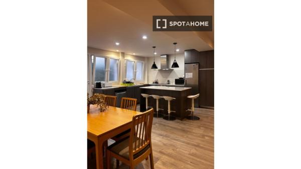 Pokój we wspólnym mieszkaniu w Madrycie