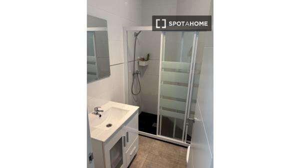 Do wynajęcia apartament z 1 sypialnią w San Gil, Sewilla