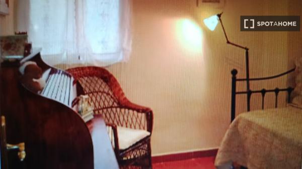 Zimmer in einer Wohngemeinschaft in La Raiosa, Valencia zu vermieten