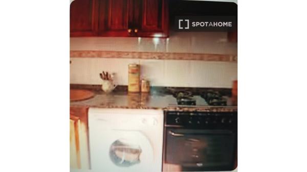 Zimmer in einer Wohngemeinschaft in La Raiosa, Valencia zu vermieten