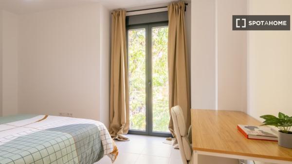 Piso de 2 dormitorios en alquiler en El Cerro, Sevilla