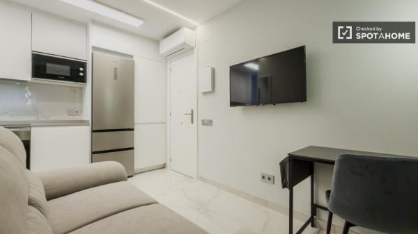 Studio zu vermieten in la Font de la Guatlla, Barcelona