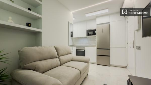 Studio zu vermieten in la Font de la Guatlla, Barcelona