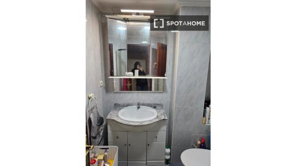 Room in shared apartment for rent in Paterna, Valencia