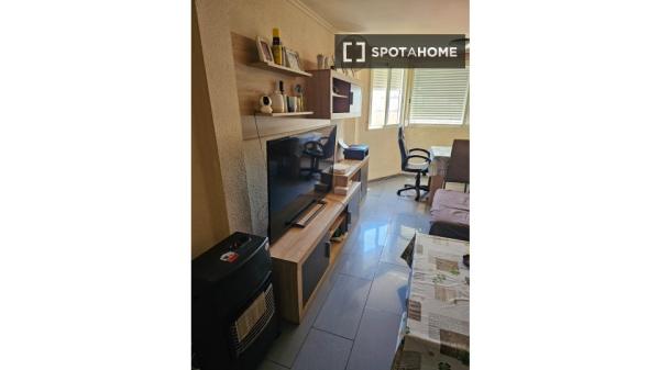 Room in shared apartment for rent in Paterna, Valencia