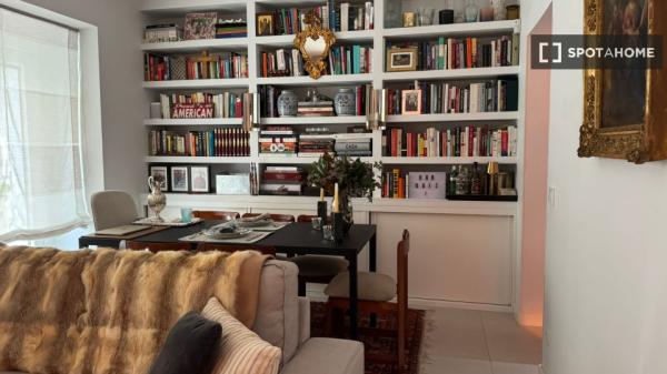 Studio for rent in Universidad, Madrid