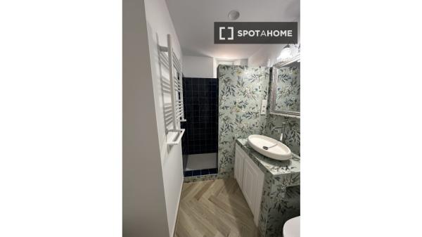 Piso de 2 habitaciones en alquiler en Chueca, Madrid.