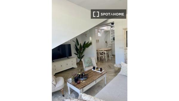 Piso de 2 habitaciones en alquiler en Chueca, Madrid.