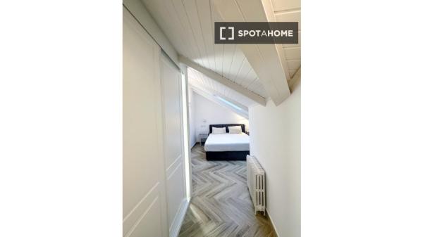 Piso de 2 habitaciones en alquiler en Chueca, Madrid.