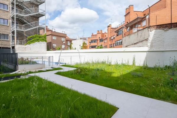 Calle Valentín Llaguno 32