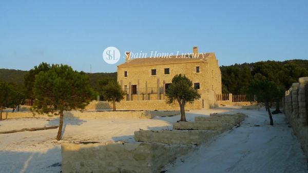 Masía en Partida les Fontanelles