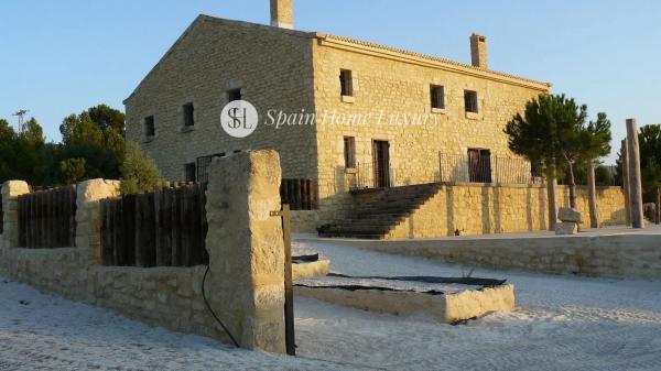 Masía en Partida les Fontanelles