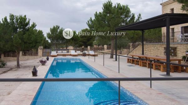 Masía en Partida les Fontanelles