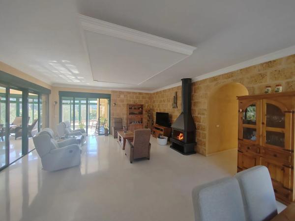 Casa independiente en Cv-804