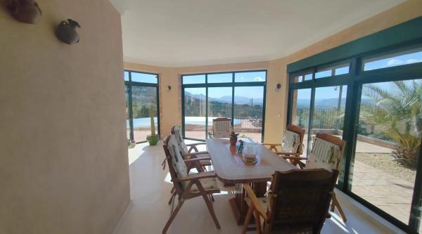 Casa independiente en Cv-804